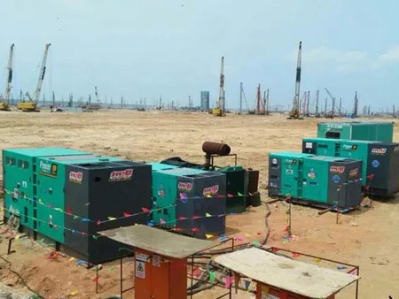 西秀柴油发电机组干式空气滤清器的维护成本高吗？